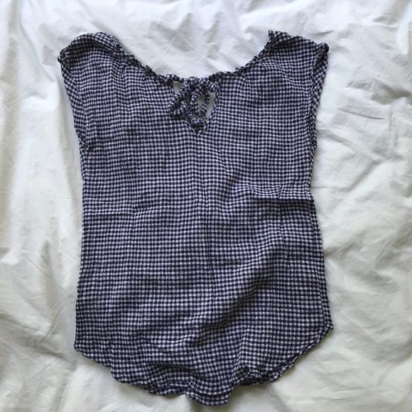 Plaid Short Sleeve Blouse - Picture 3 of 5